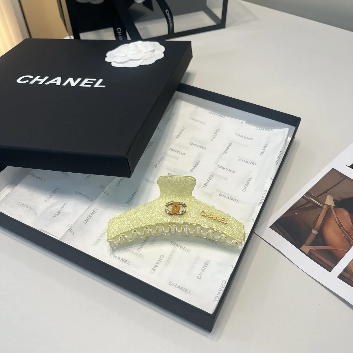 CHANEL Hair Accessories E0202607020242 - Image 3