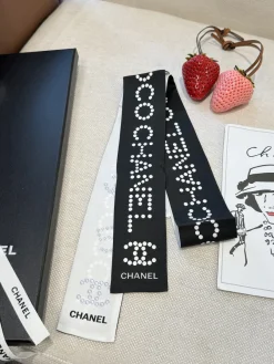 Alternative view of CHANEL Scarves & Twilly E0202607020254