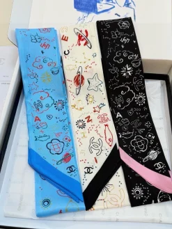 CHANEL Scarves & Twilly E0202607020257