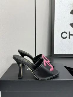 CHANEL Slides & Slippers Lambskin (Black-Pink) EU35-39 B60202607051290