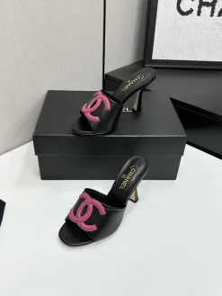 Alternative view of CHANEL Slides & Slippers Lambskin (Black-Pink) EU35-39 B60202607051290