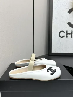 CHANEL Slides & Slippers Lambskin (White-Black-Beige) EU35-39 B80202607051359