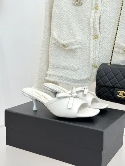 CHANEL Slides & Slippers Lambskin (White) EU35-39 B60202607051284