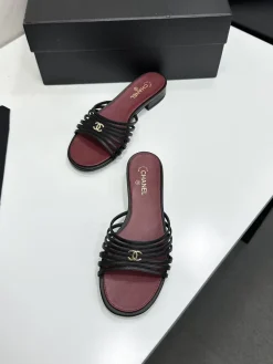 Alternative view of CHANEL Slides & Slippers Leather (Black-Red) EU35-39 B30202607051006