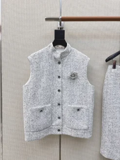 Alternative view of CHANEL Suits Tweed (White-Gray) S-L C65202607052197