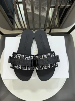 DIOR Slides & Slippers Knit Rubber (Black-White-Blue) EU36-41 A40202607050657