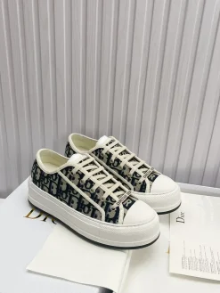 DIOR Sneakers & Trainers Embroidered Canvas (Black-White) EU35-42 B40202607050212