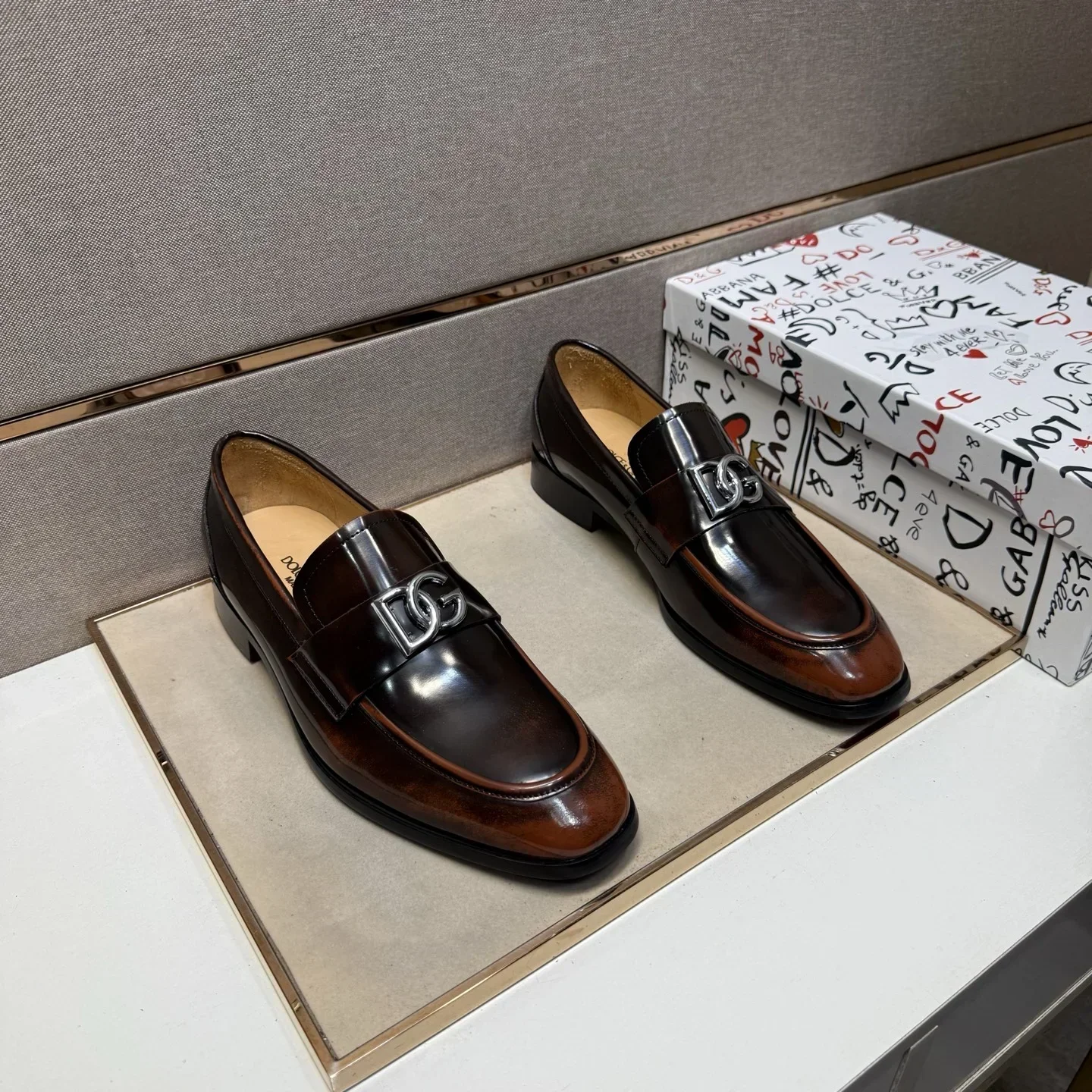 DOLCE & GABBANA Formal Shoes Calf Leather (Brown) EU38-44 B50202607051130