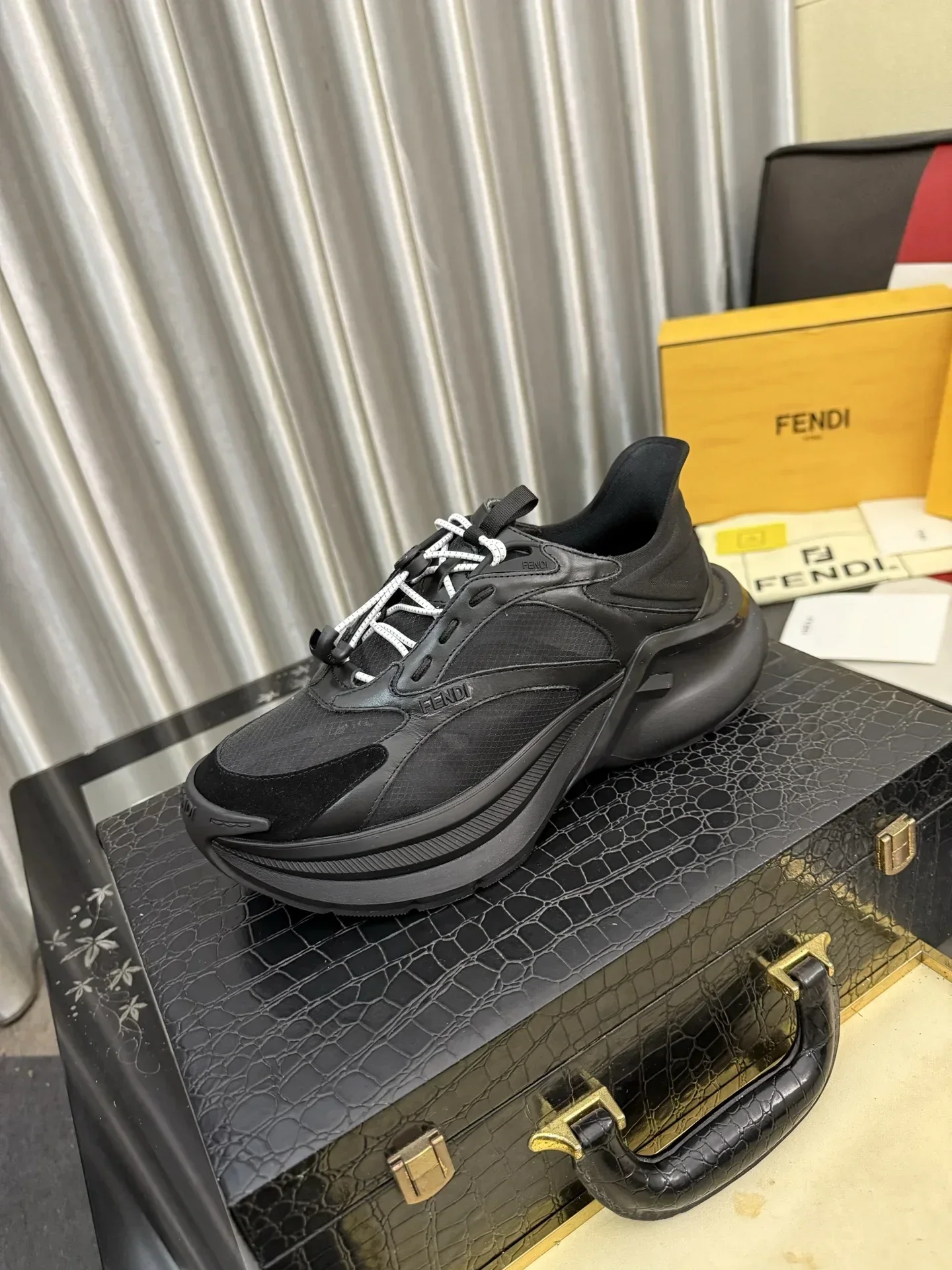 FENDI Sneakers & Trainers Mesh Leather (Black) EU38-44 C20202607050263