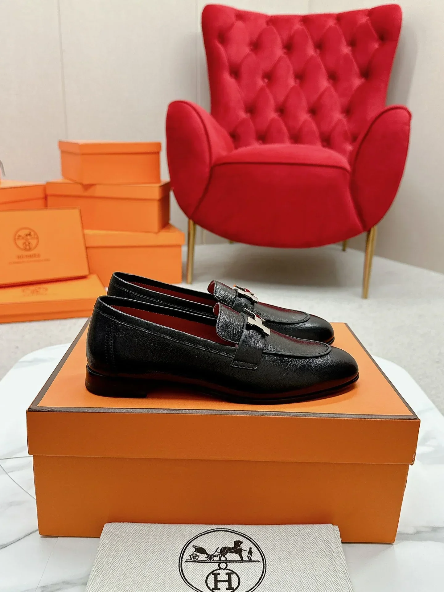 HERMES Flats & Loafers Grained Leather (Black) EU35-39 C30202607051615 - Image 2