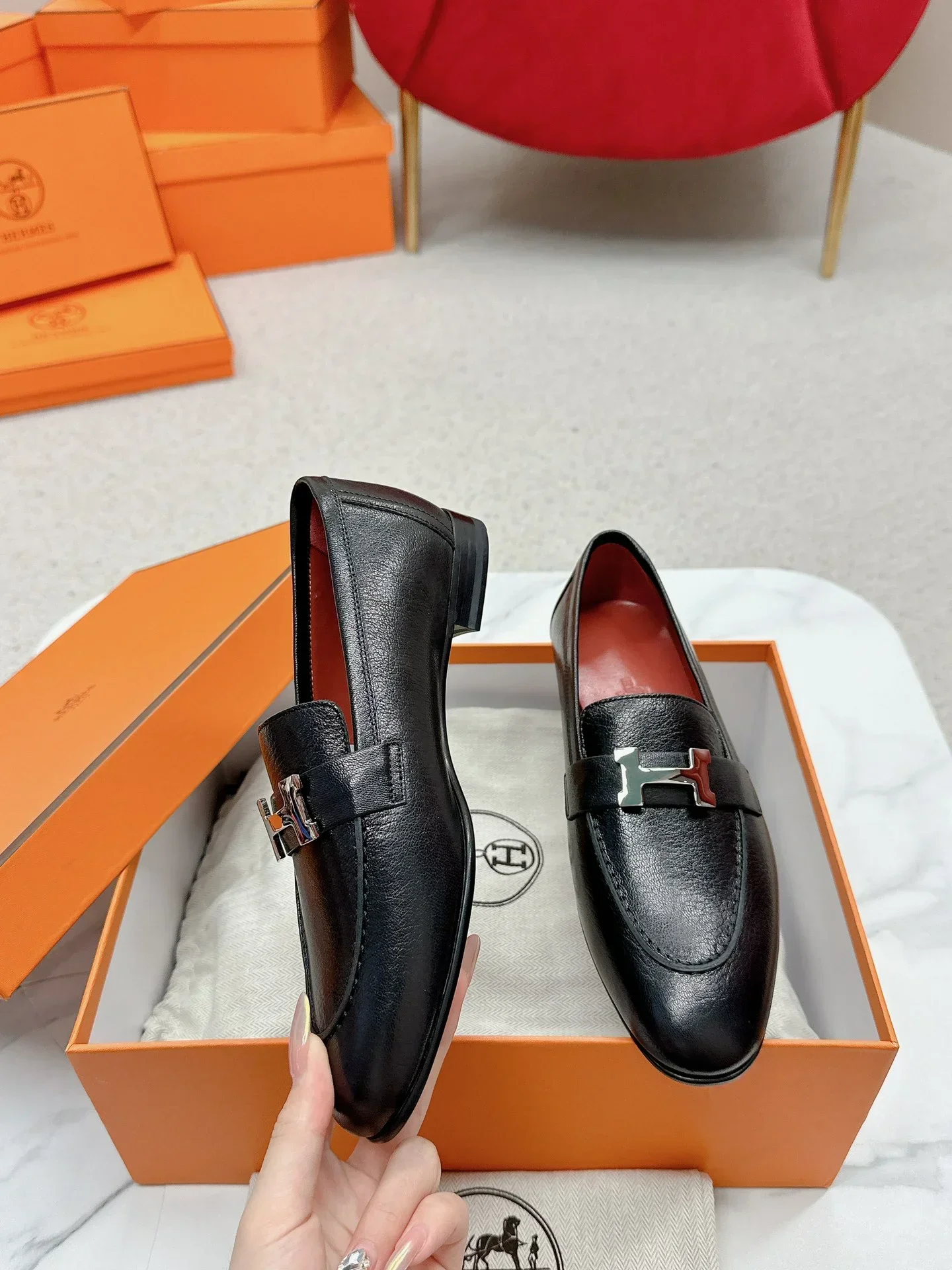 HERMES Flats & Loafers Grained Leather (Black) EU35-39 C30202607051615 - Image 3