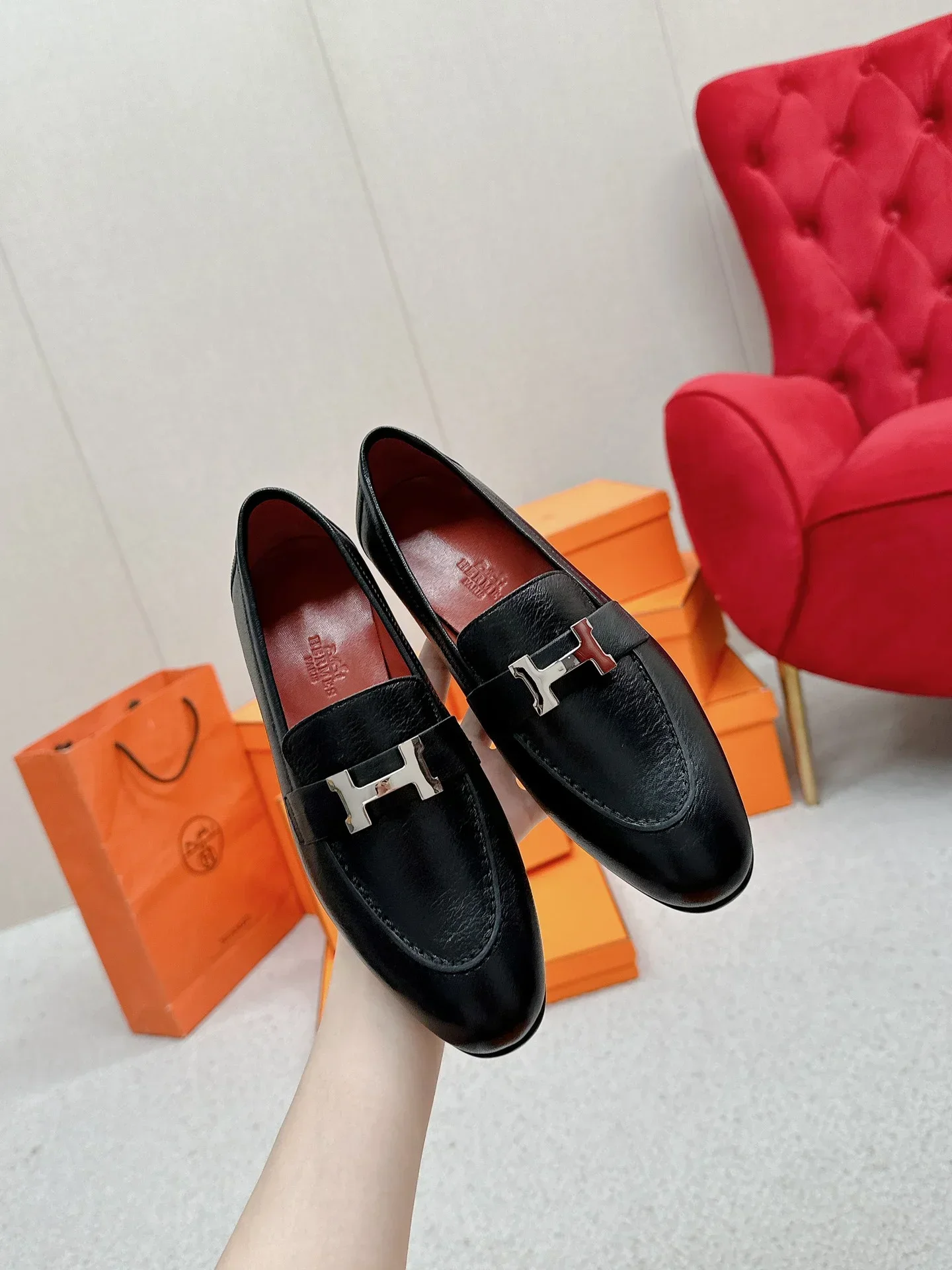 HERMES Flats & Loafers Grained Leather (Black) EU35-39 C30202607051615 - Image 5