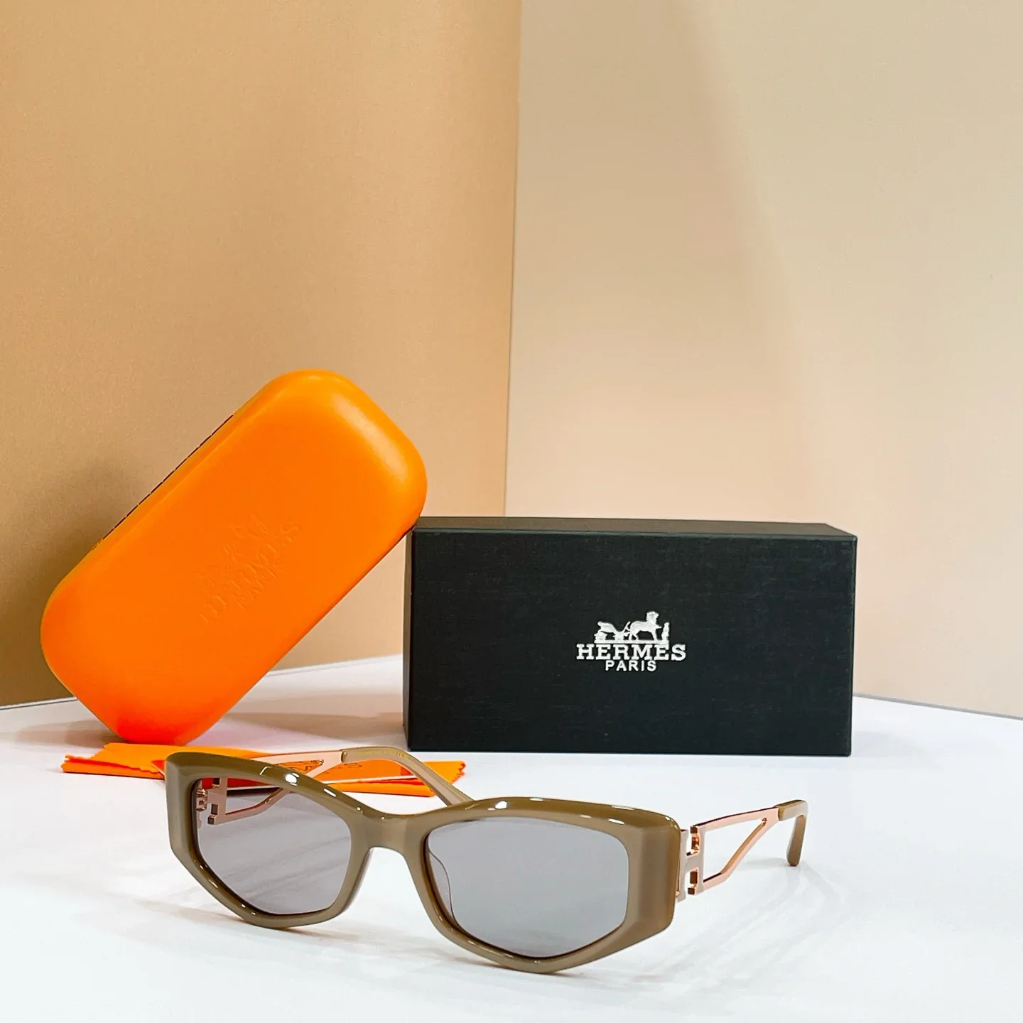 HERMES Glasses & Sunglasses A35202607020447 - Image 6