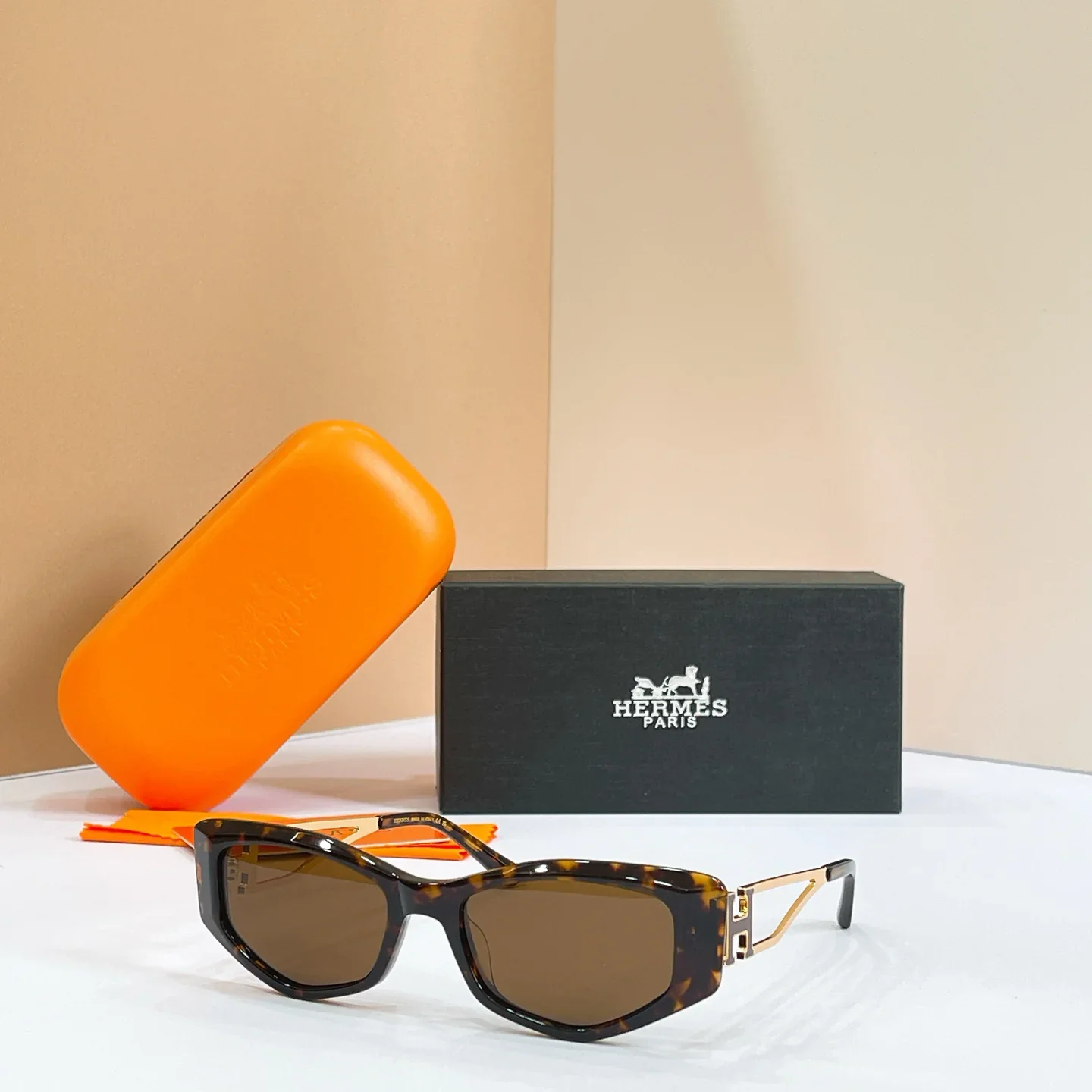 HERMES Glasses & Sunglasses A35202607020447 - Image 7