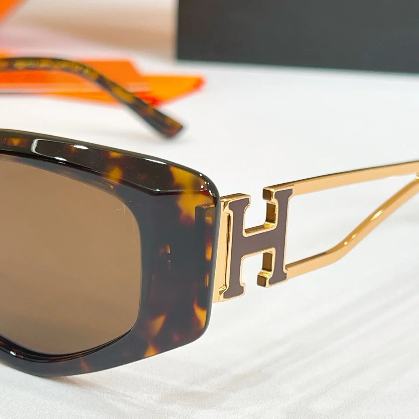 HERMES Glasses & Sunglasses A35202607020447 - Image 8