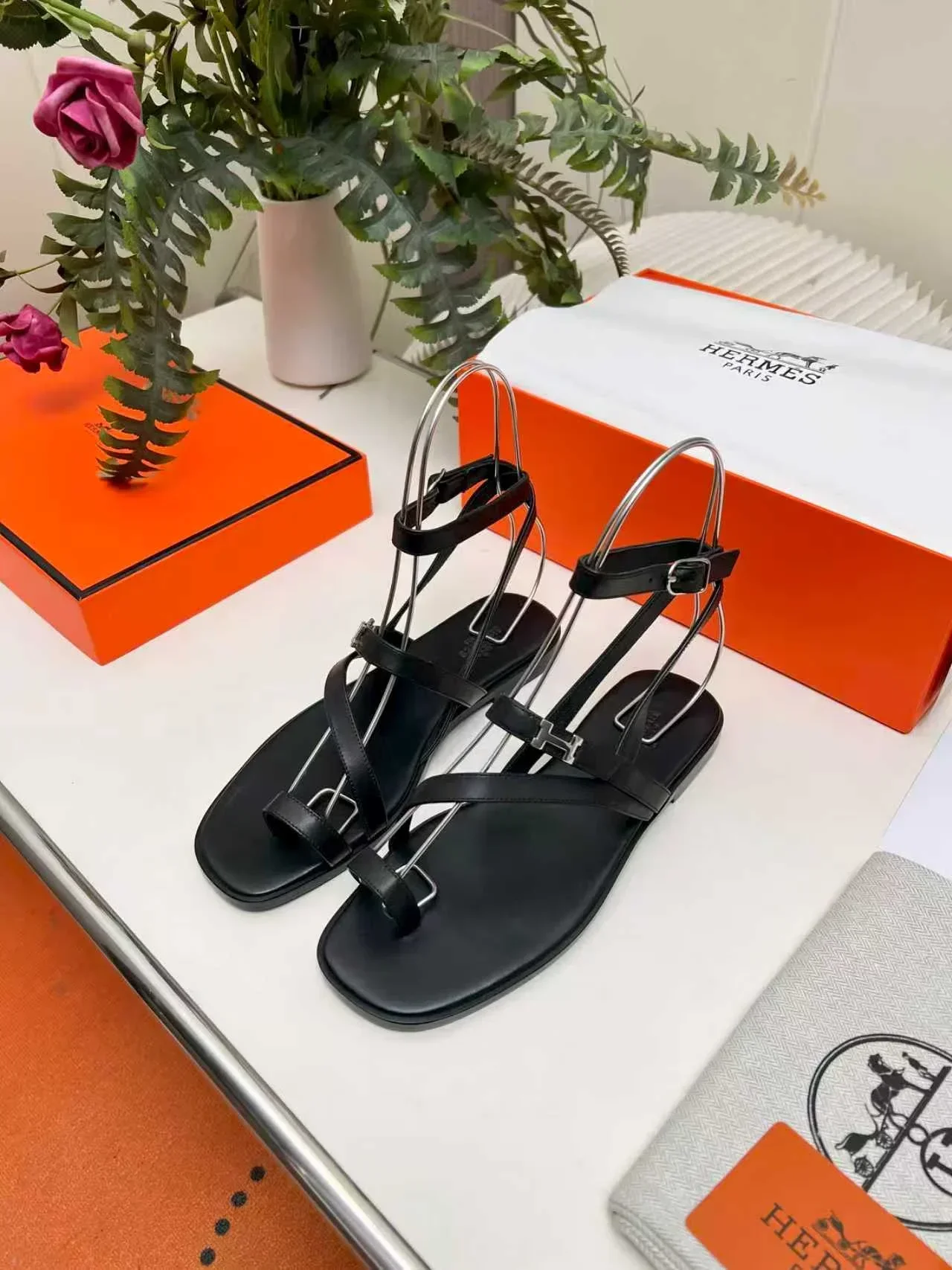 HERMES Sandals & Mules Calfskin Leather (Black) EU34-42 B90202607050318 - Image 5