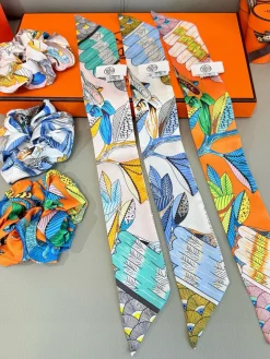 Alternative view of HERMES Scarves & Twilly D5202607020424
