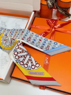 Alternative view of HERMES Scarves & Twilly D5202607020632