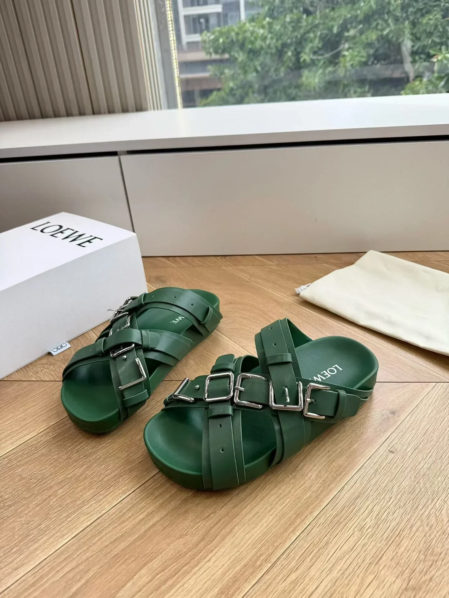 LOEWE Sandals & Mules Calfskin (Green) EU35-40 B40202607050393 - Image 2