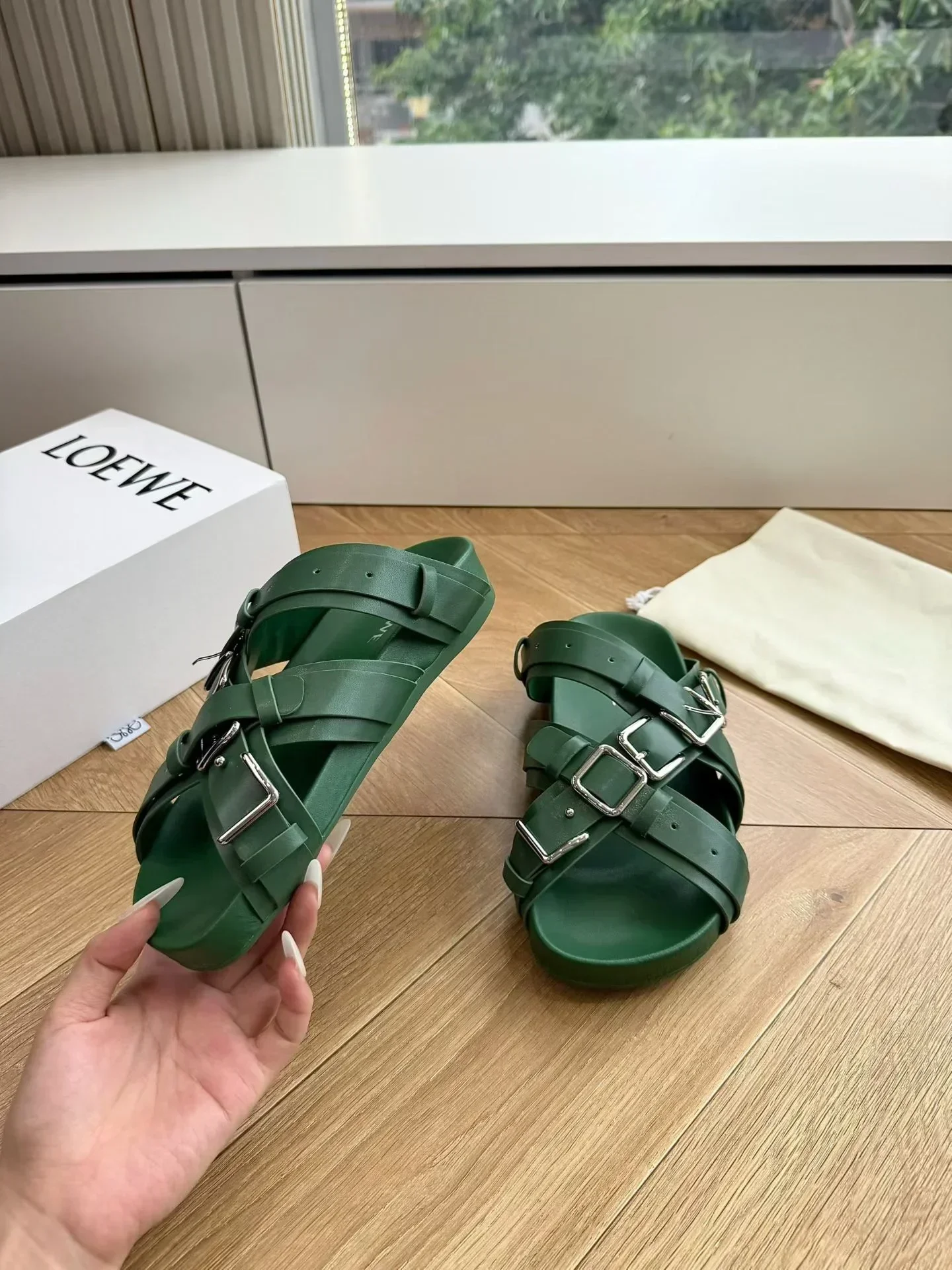 LOEWE Sandals & Mules Calfskin (Green) EU35-40 B40202607050393 - Image 3