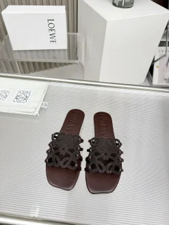 LOEWE Slides & Slippers Rubber (Brown) EU35-43 A60202607050698