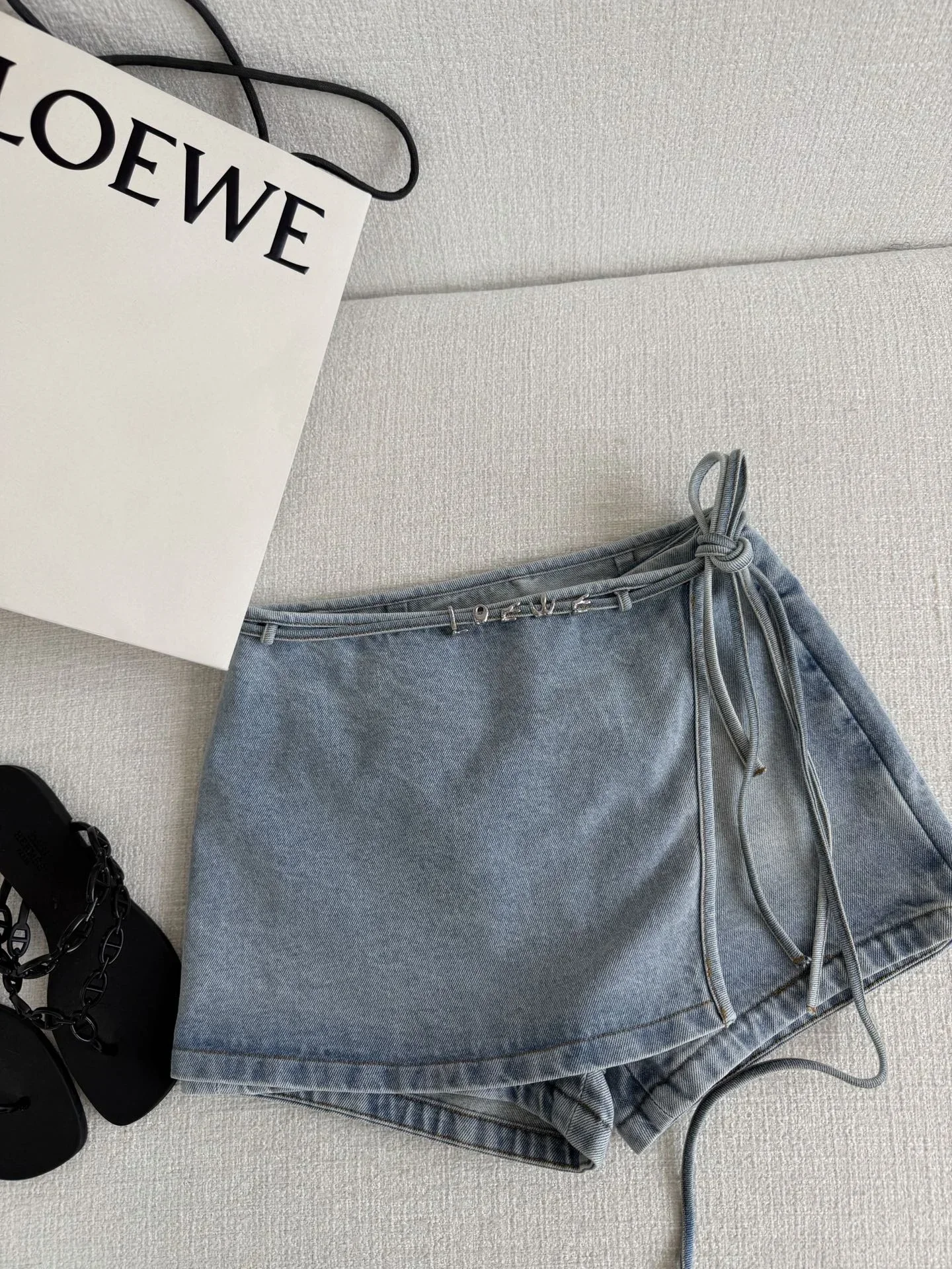 LOEWE Trousers & Shorts Denim (Blue) S-L B80202607051547