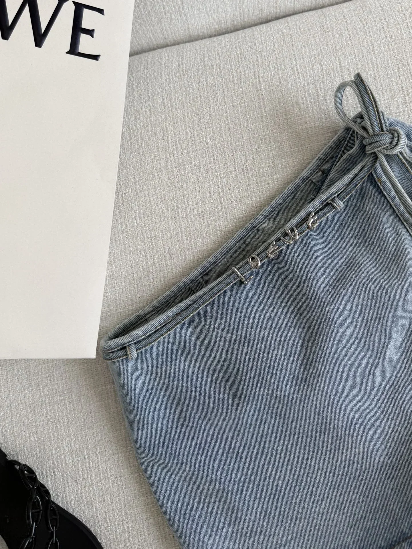 LOEWE Trousers & Shorts Denim (Blue) S-L B80202607051547 - Image 2