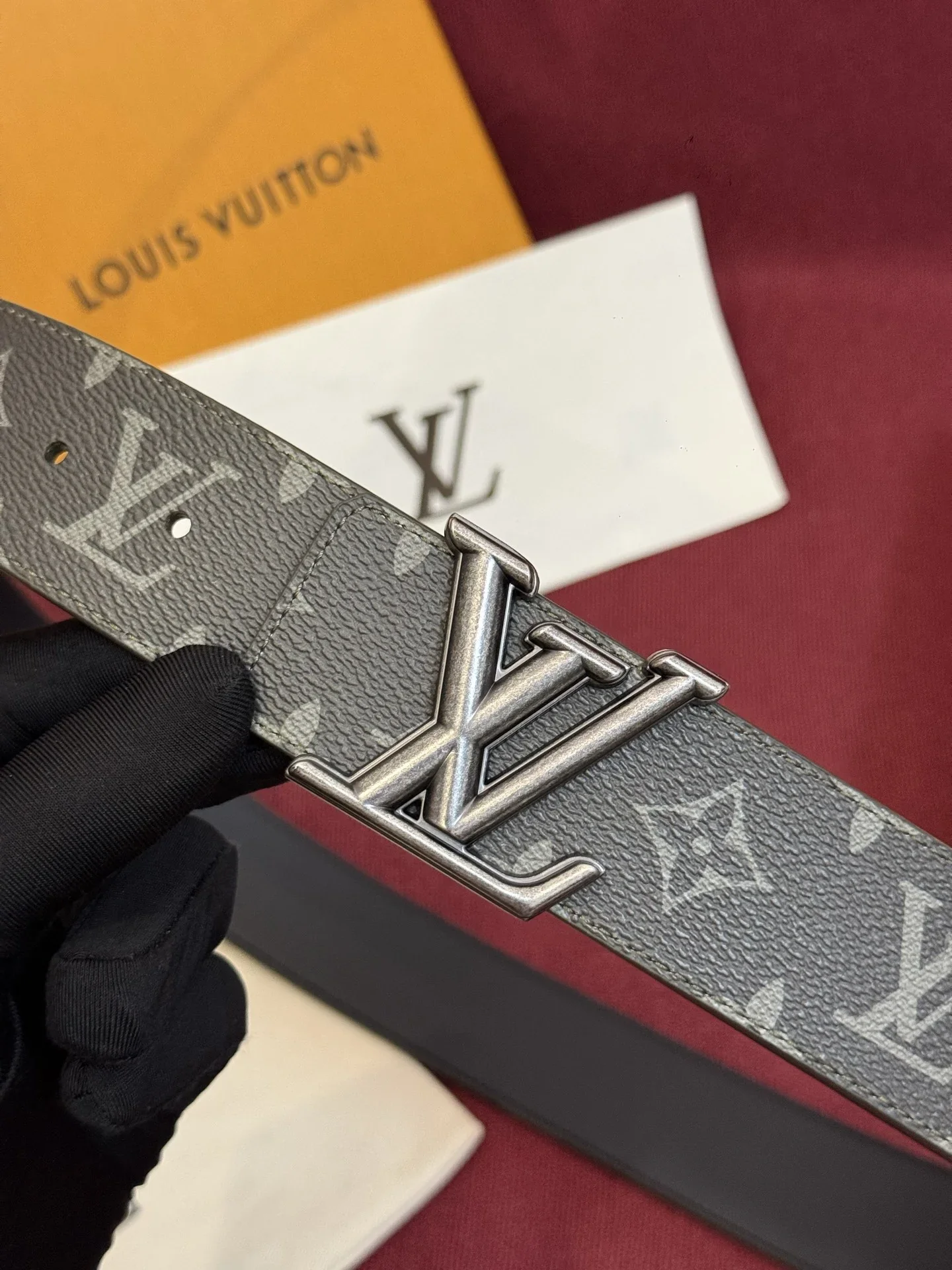 LV Belts A60202607050535