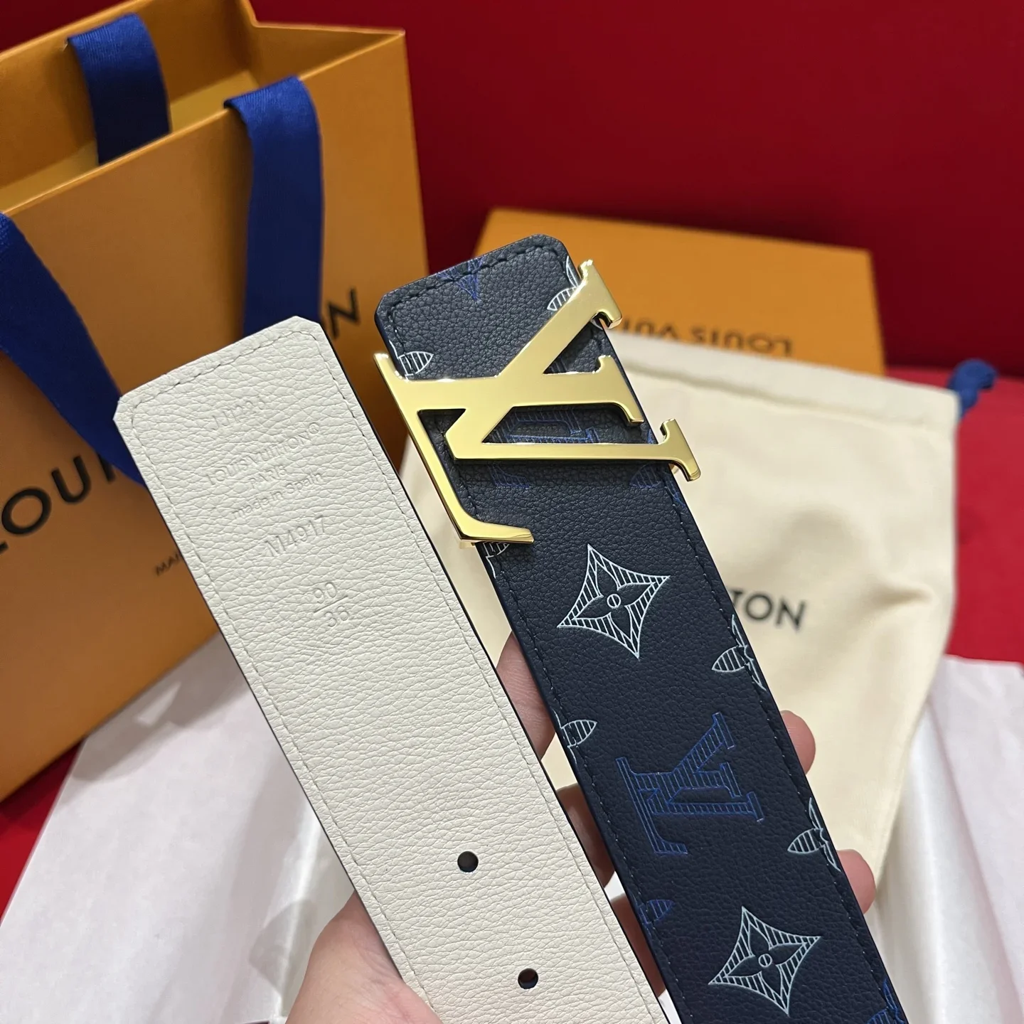 LV Belts Calfskin 4cm Width B80202607050540