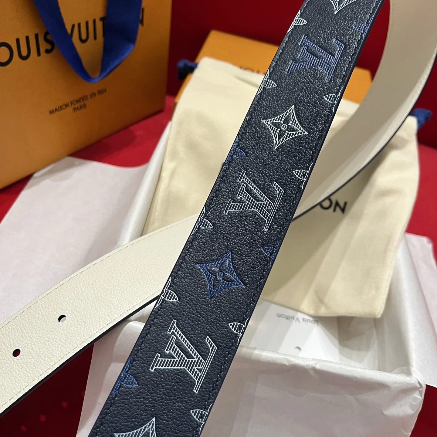 LV Belts Calfskin Leather 4cm Width B80202607050539 - Image 6