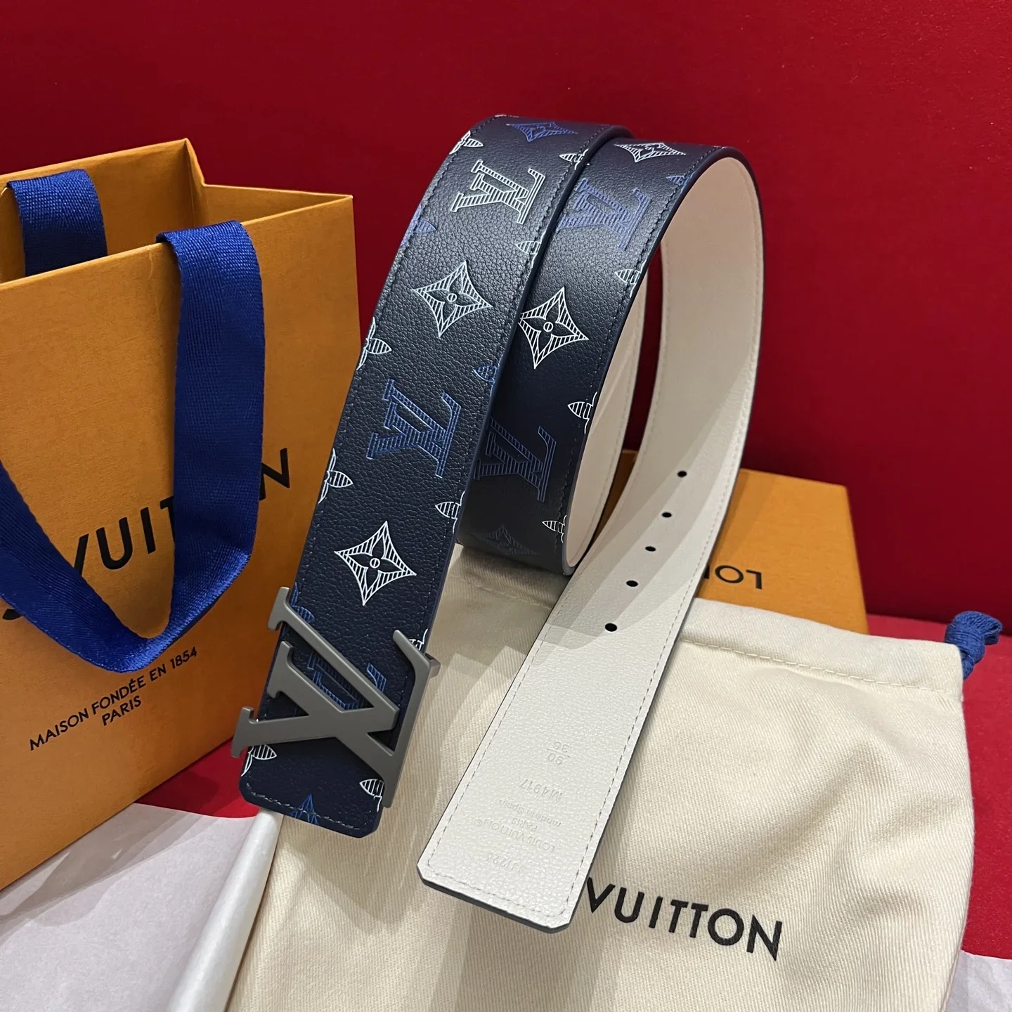 LV Belts Calfskin Leather 4cm Width B80202607050539 - Image 7