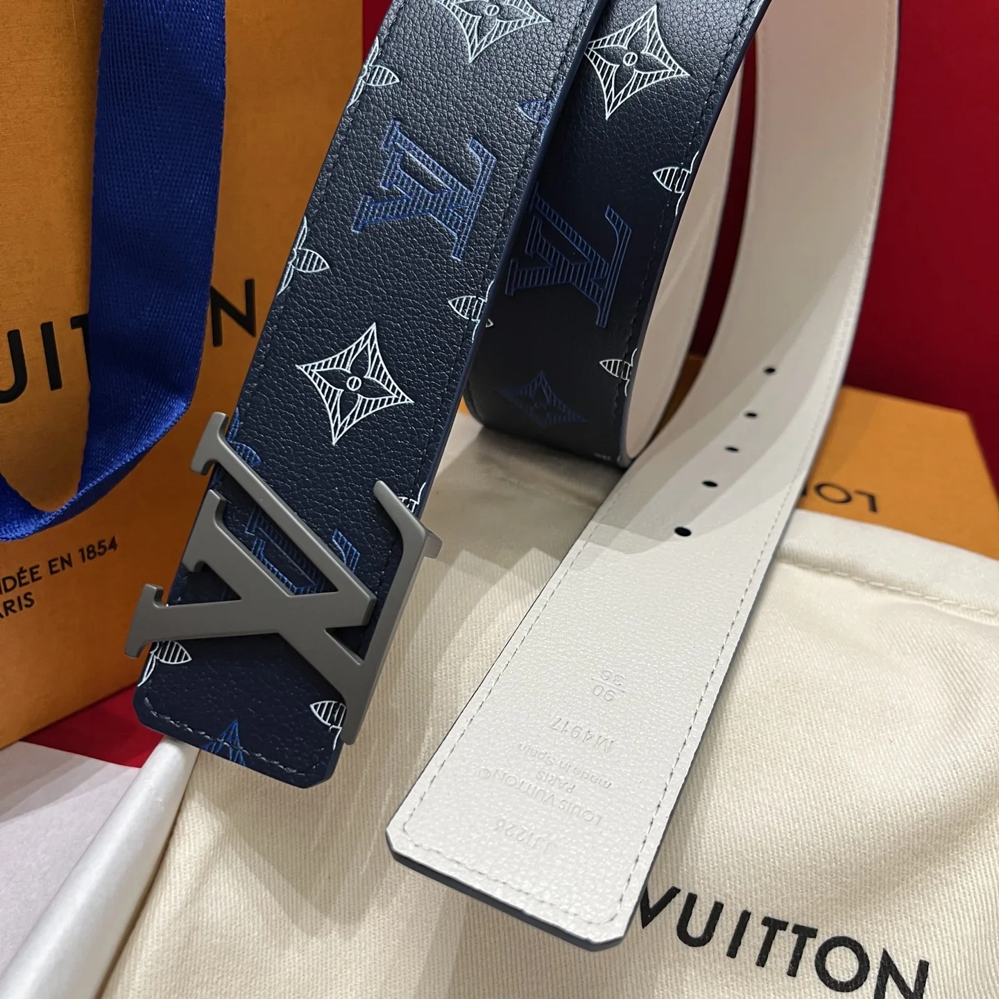 LV Belts Calfskin Leather 4cm Width B80202607050539 - Image 8
