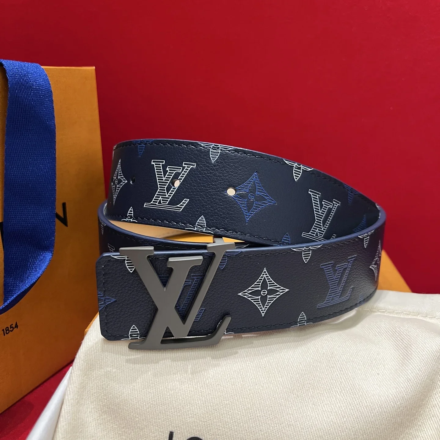 LV Belts Calfskin Leather 4cm Width B80202607050539 - Image 9