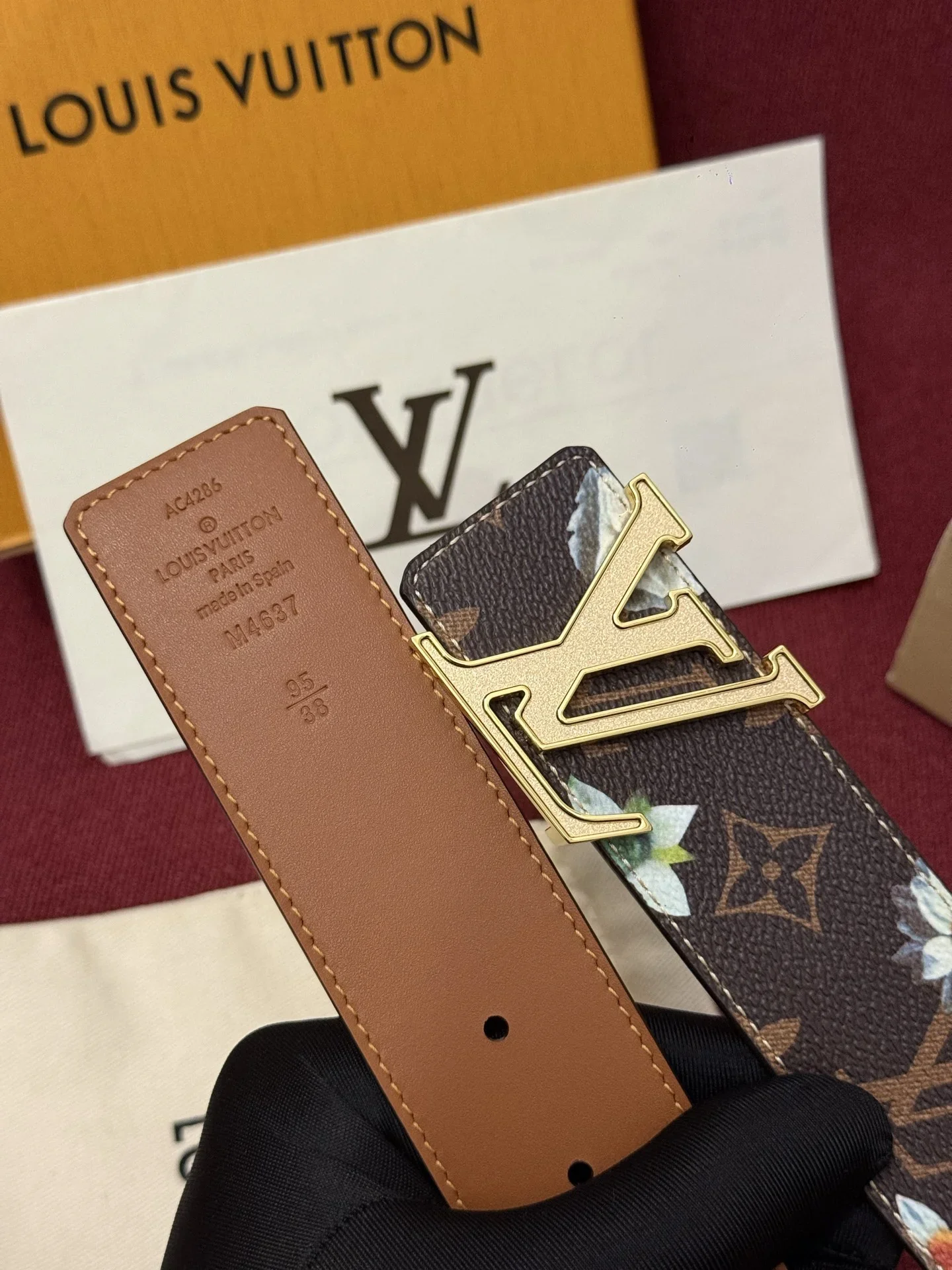 LV Belts Canvas Leather A60202607050528 - Image 2