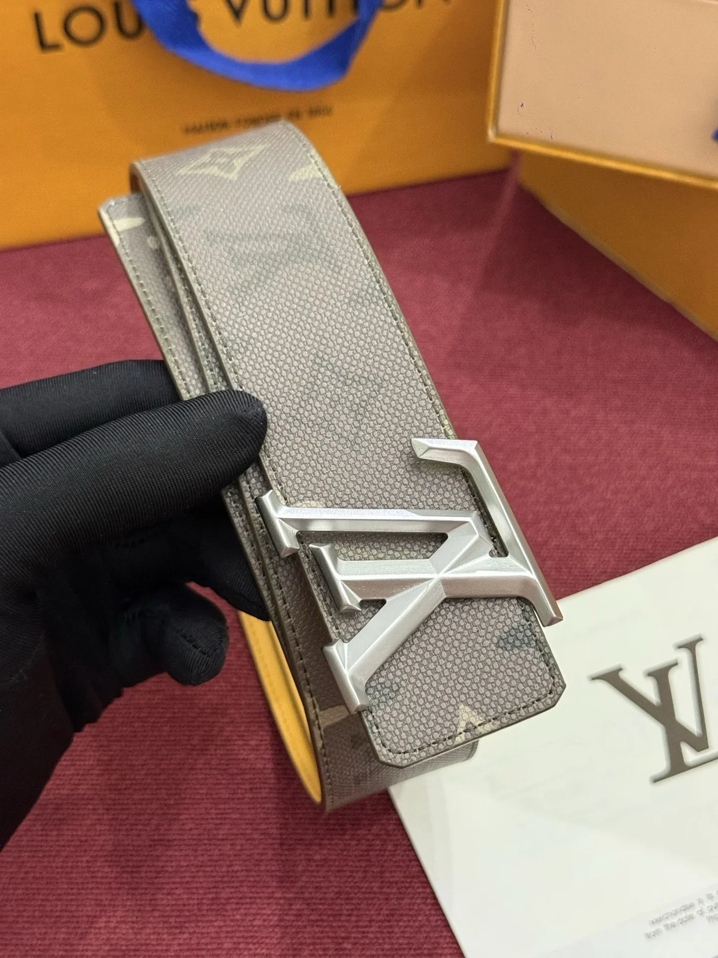 LV Belts Canvas Leather A60202607050529 - Image 6