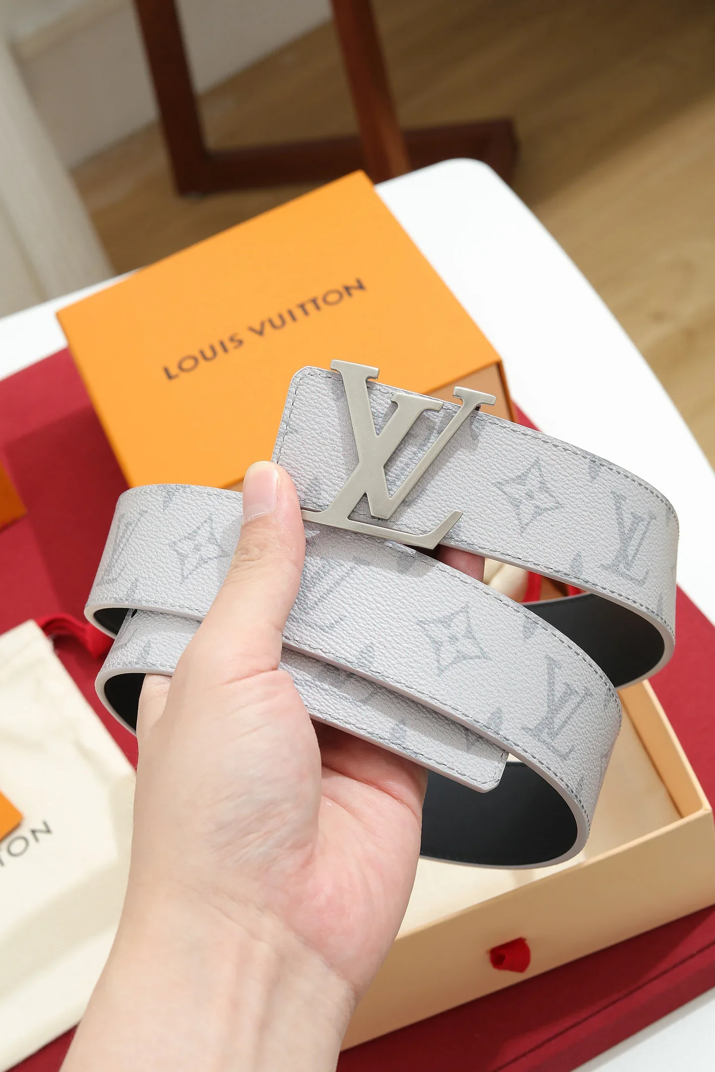 LV Belts Denim 4.0cm Width B20202607050534 - Image 2