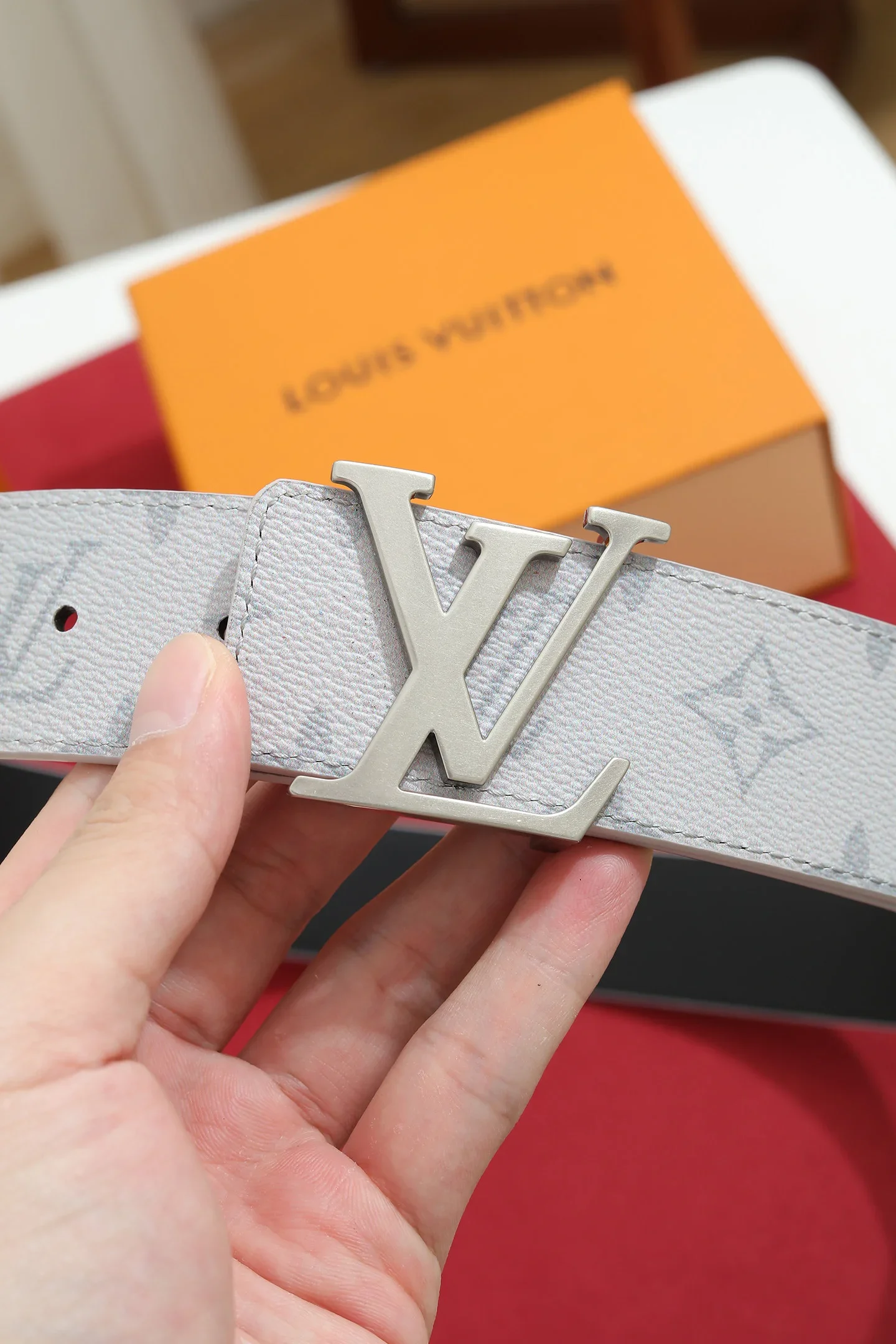 LV Belts Denim 4.0cm Width B20202607050534 - Image 5