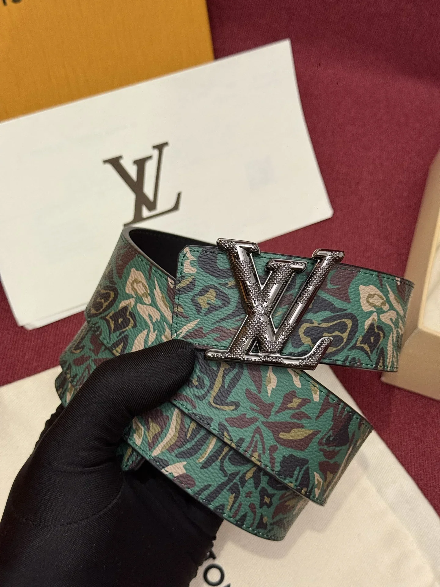 LV Belts Leather A60202607050532 - Image 5