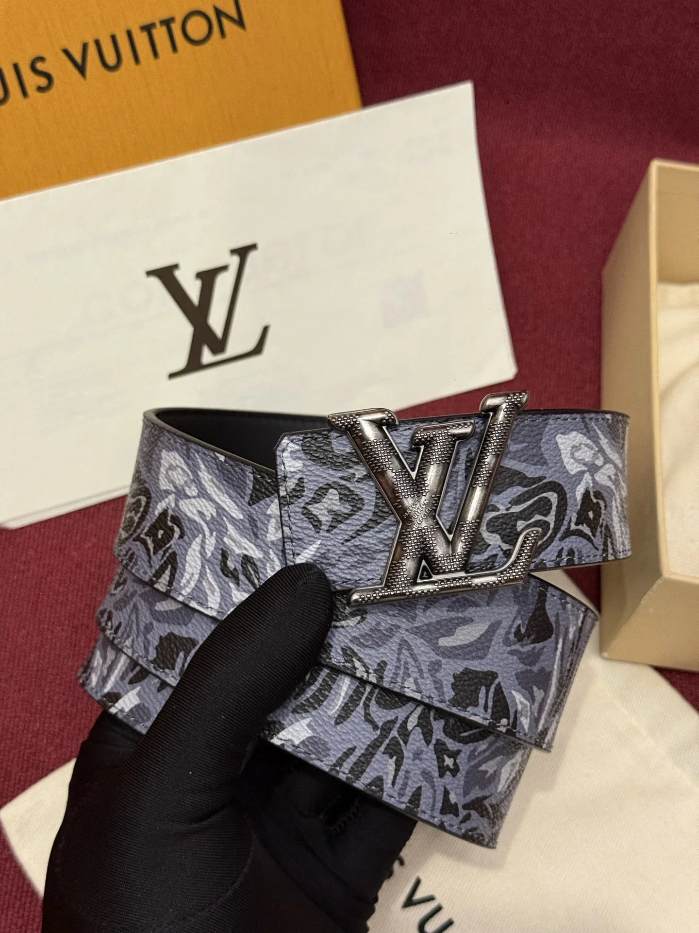 LV Belts Leather A60202607050537 - Image 5