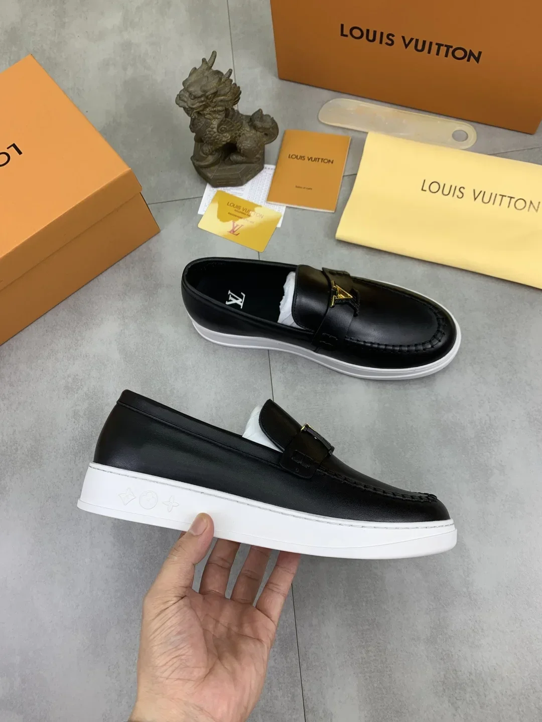 LV Flats & Loafers Calf Leather (Black-White) EU38-44 B71202607051349 - Image 6