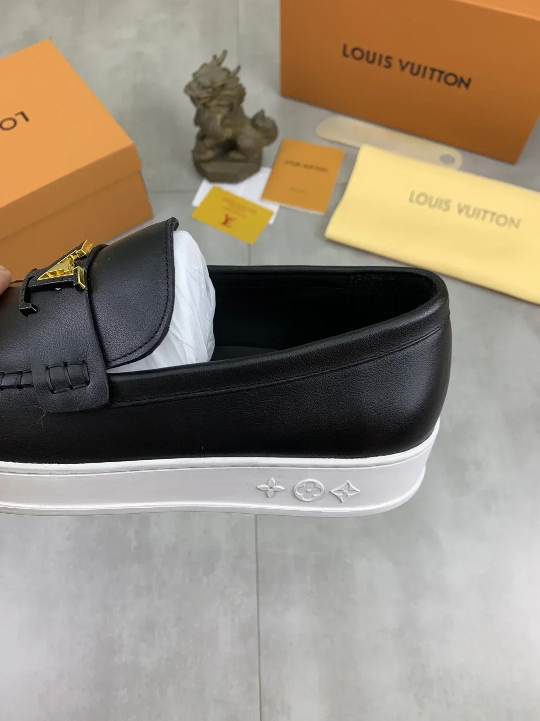 LV Flats & Loafers Calf Leather (Black-White) EU38-44 B71202607051349 - Image 7