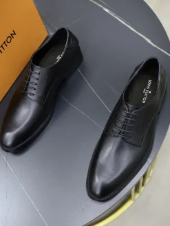 Alternative view of LV Formal Shoes Calfskin Leather (Black) EU39-44 B50202607051162