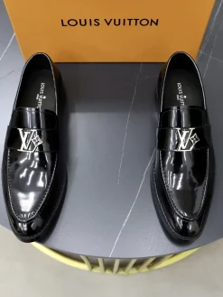 LV Formal Shoes Patent Leather (Black) EU39-44 B50202607051159