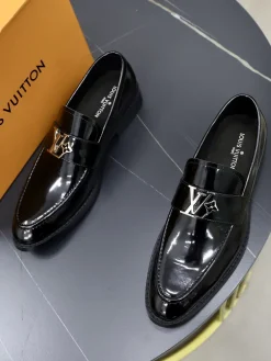 Alternative view of LV Formal Shoes Patent Leather (Black) EU39-44 B50202607051159