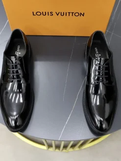 LV Formal Shoes Patent Leather (Black) EU39-44 B50202607051167