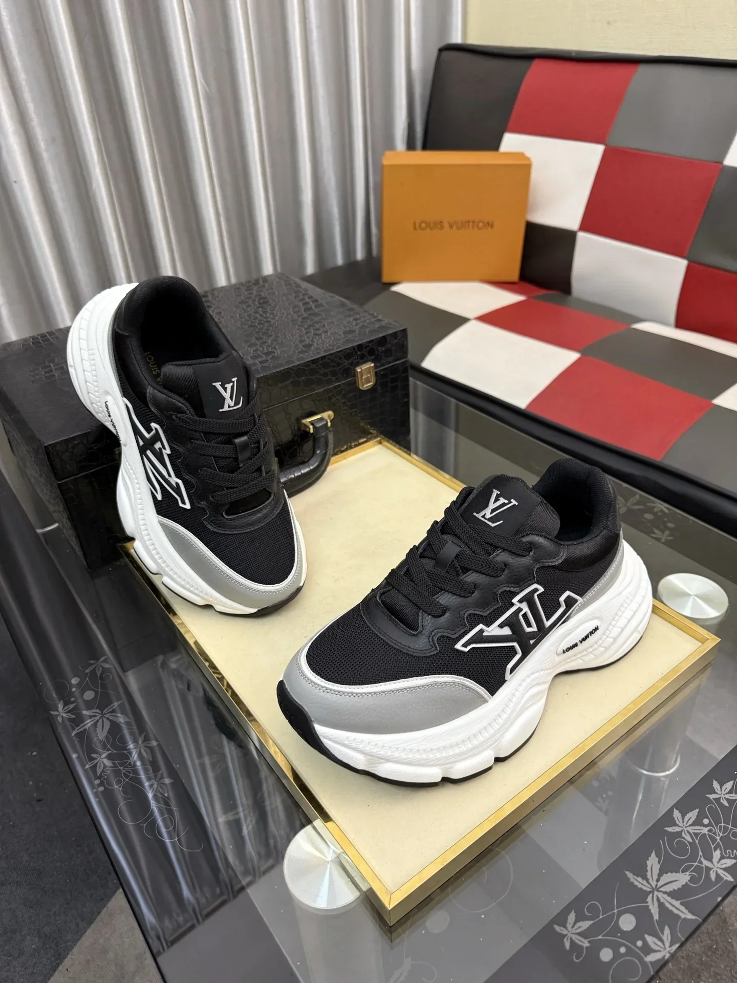 LV Shoes Mesh & Leather (Black-White-Grey) EU38-44 B80202607050472 - Image 3