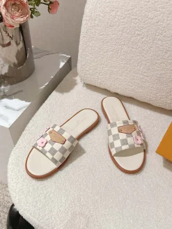 Alternative view of LV Slides & Slippers Canvas Leather (White-Brown-Pink) EU35-41 B80202607051385