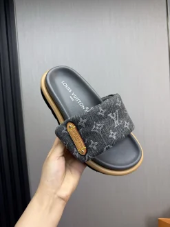 Alternative view of LV Slides & Slippers Denim Rubber (Gray-Black-Beige) EU35-46 B30202607050458