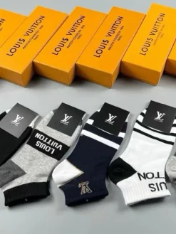 Alternative view of LV Socks C5202607020516