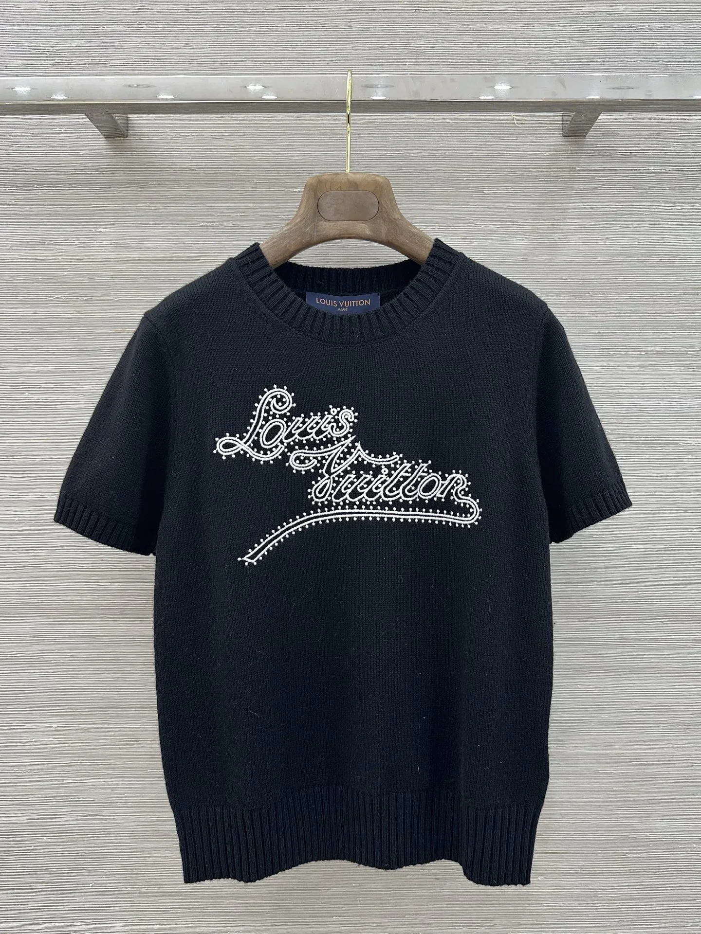 LV T-shirts & Vests Knit (Black-White) S-L B25202607050981